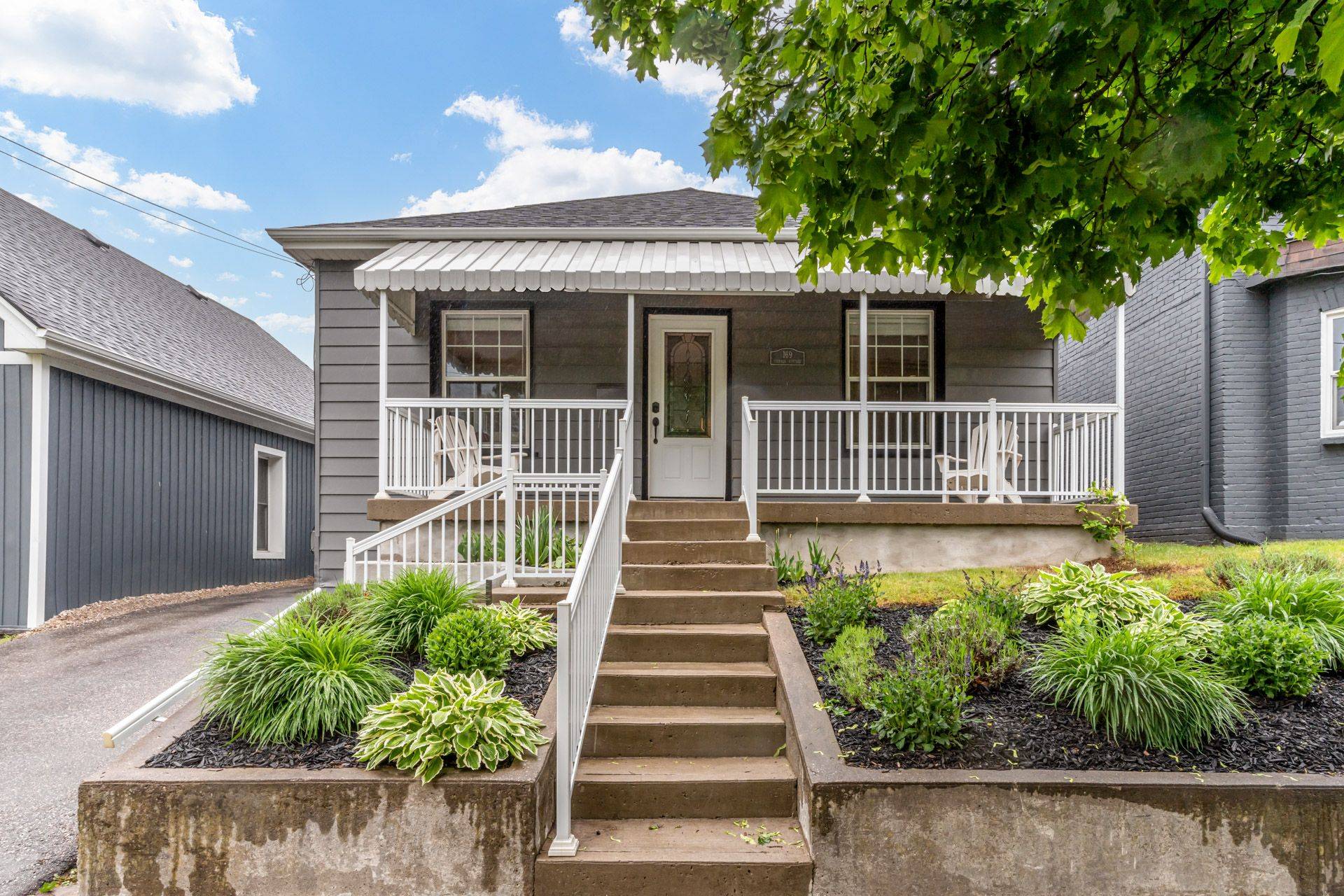 Brantford, ON N3R 1G5,169 Terrace Hill ST