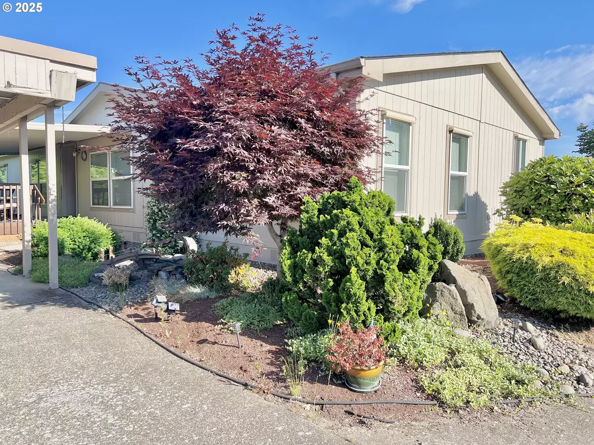 Mc Minnville, OR 97128,1602 NE RIVERSIDE DR