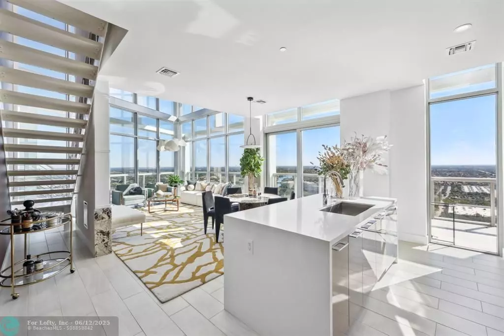 Sunrise, FL 33323,2000 Metropica Way #PH09