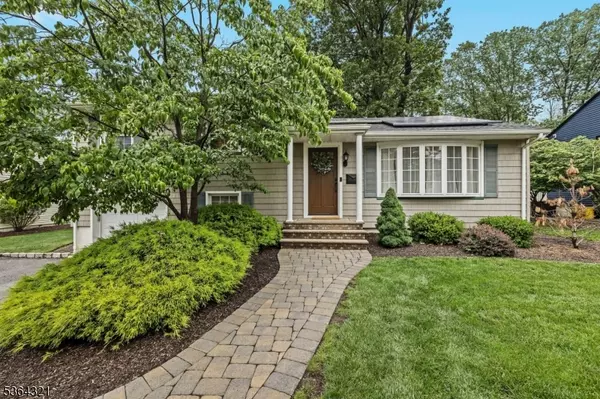 30 Longview Rd, Cedar Grove Twp., NJ 07009