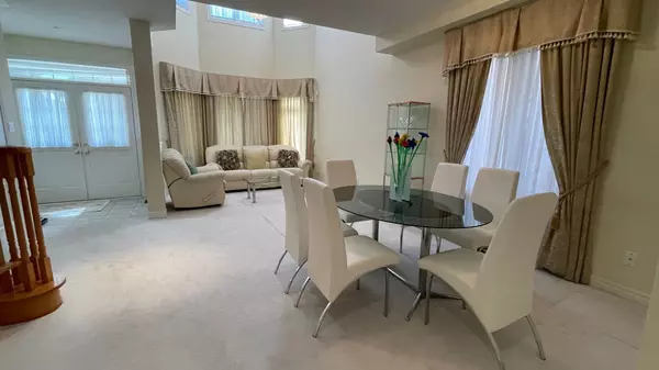 Markham, ON L6C 2Z6,22 Briarglen RD