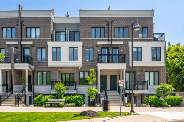 Toronto W06, ON M8W 0A9,150 Long Branch AVE #4