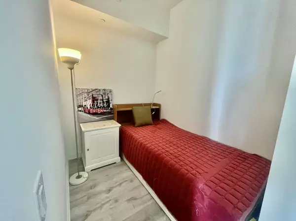 Mississauga, ON L5H 0A9,220 Missinnihe WAY #317