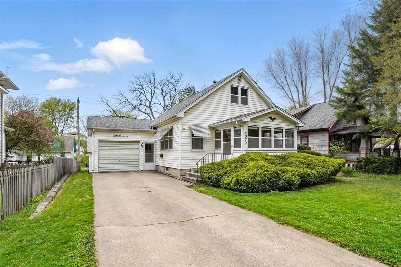 Iowa City, IA 52240,807 S 7th Ave