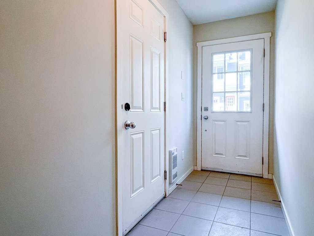 Calgary, AB T3R 0S2,28 Kinlea Common NW