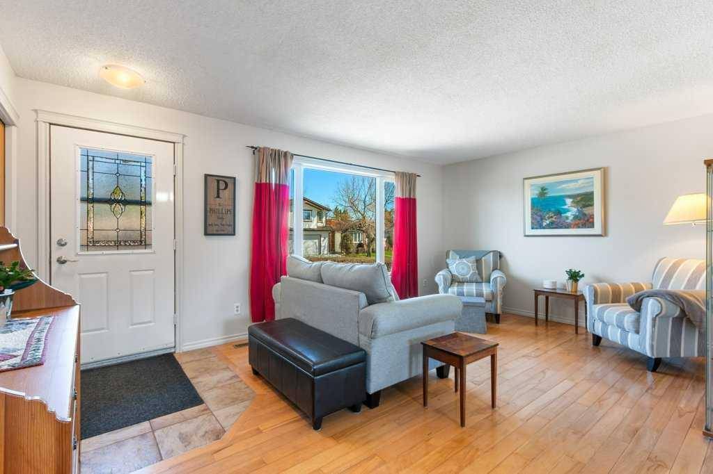 Carstairs, AB T0M 0N0,1417 Mccrimmon DR