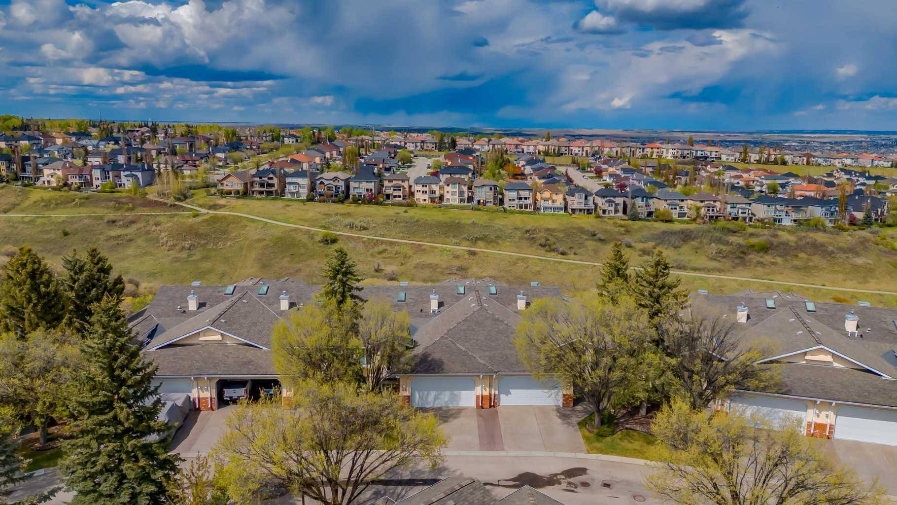 42 Edgevalley VW NW, Calgary, AB T3A 5N9