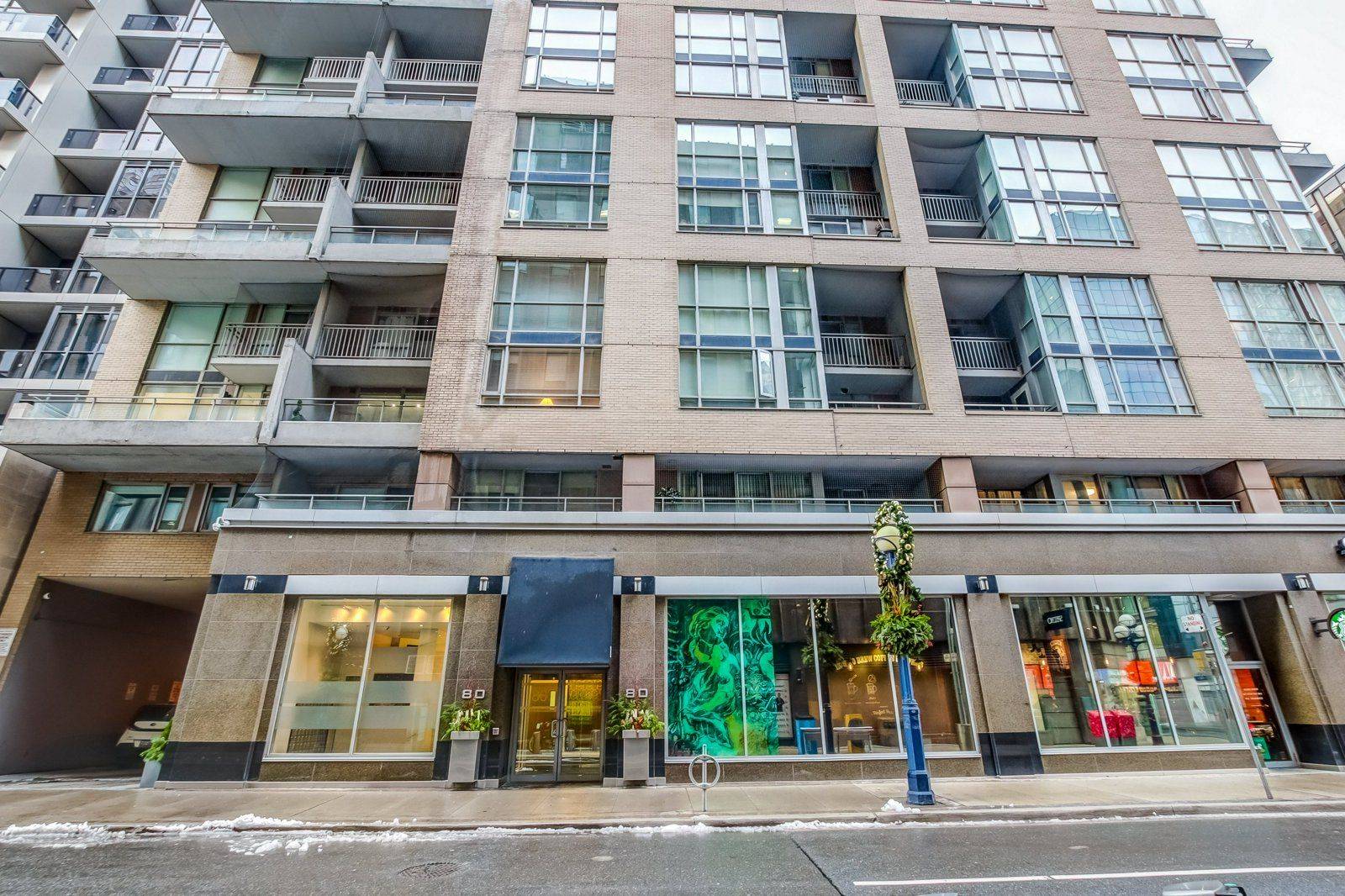 80 Cumberland ST #301, Toronto C02, ON M5R 3V1