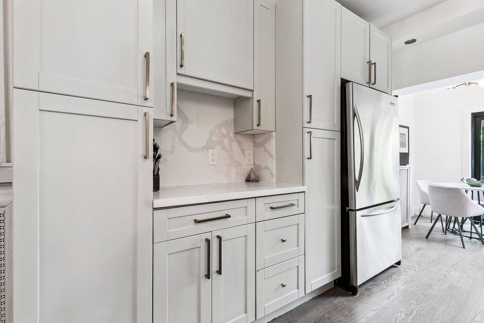 130 Glen RD, Toronto C09, ON M4W 2W3
