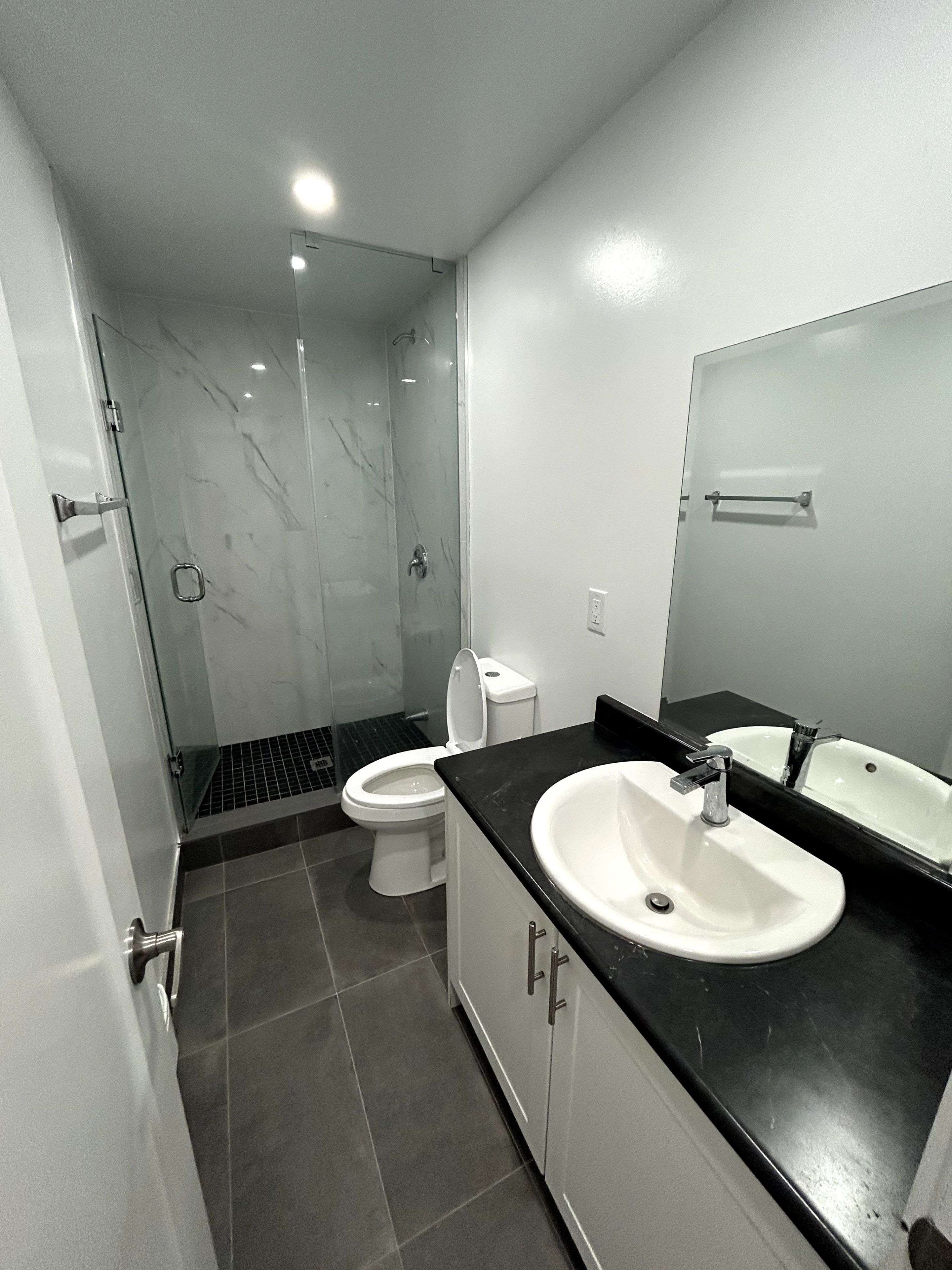 Toronto E01, ON M4M 3B6,137 Curzon ST #1