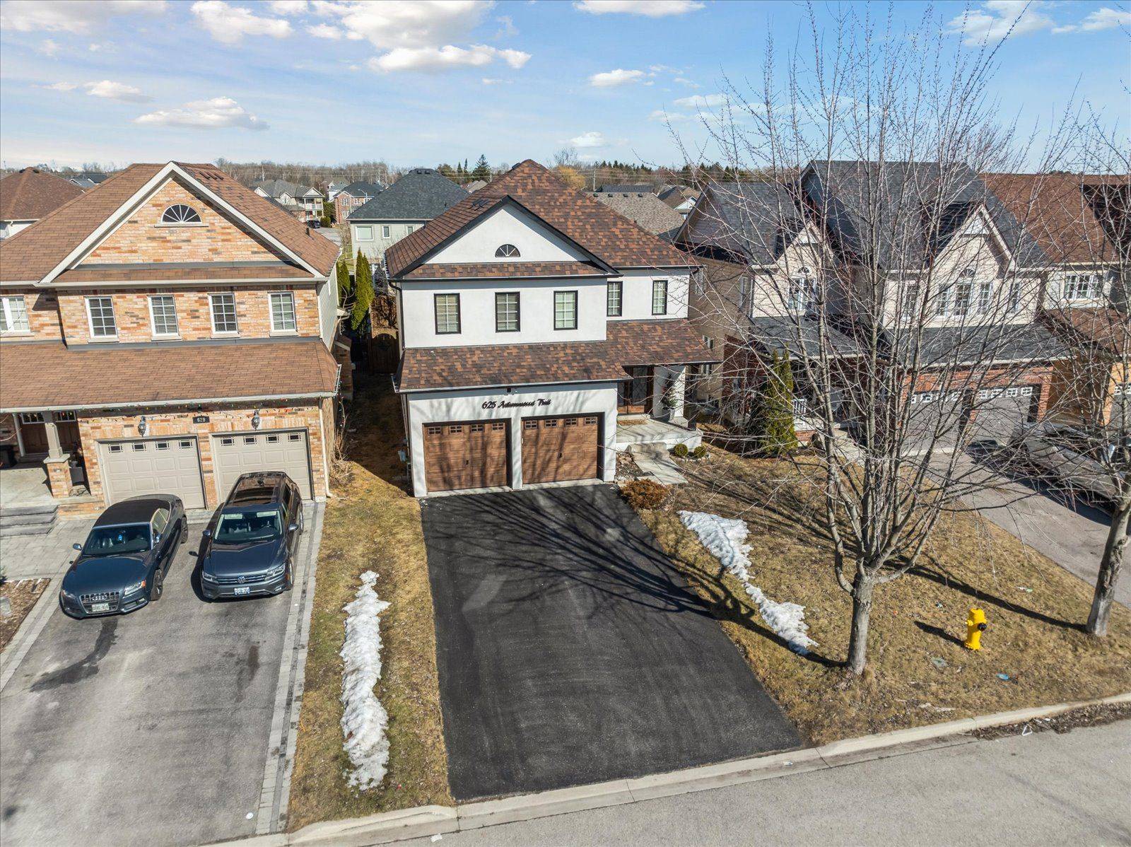 Oshawa, ON L1K 3A9,625 Autumnwood TRL