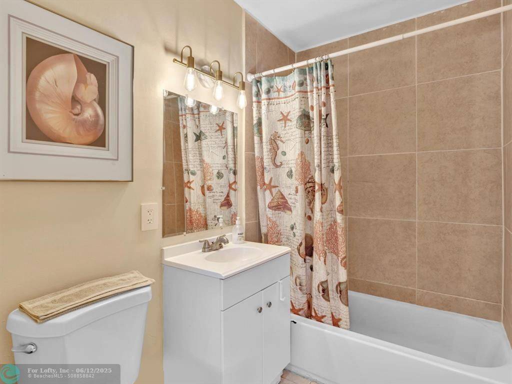 Margate, FL 33068,5561 SW 6th Ct