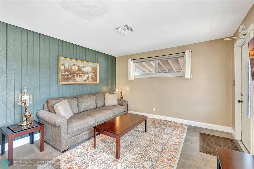 Oakland Park, FL 33334,801 NE 57th St