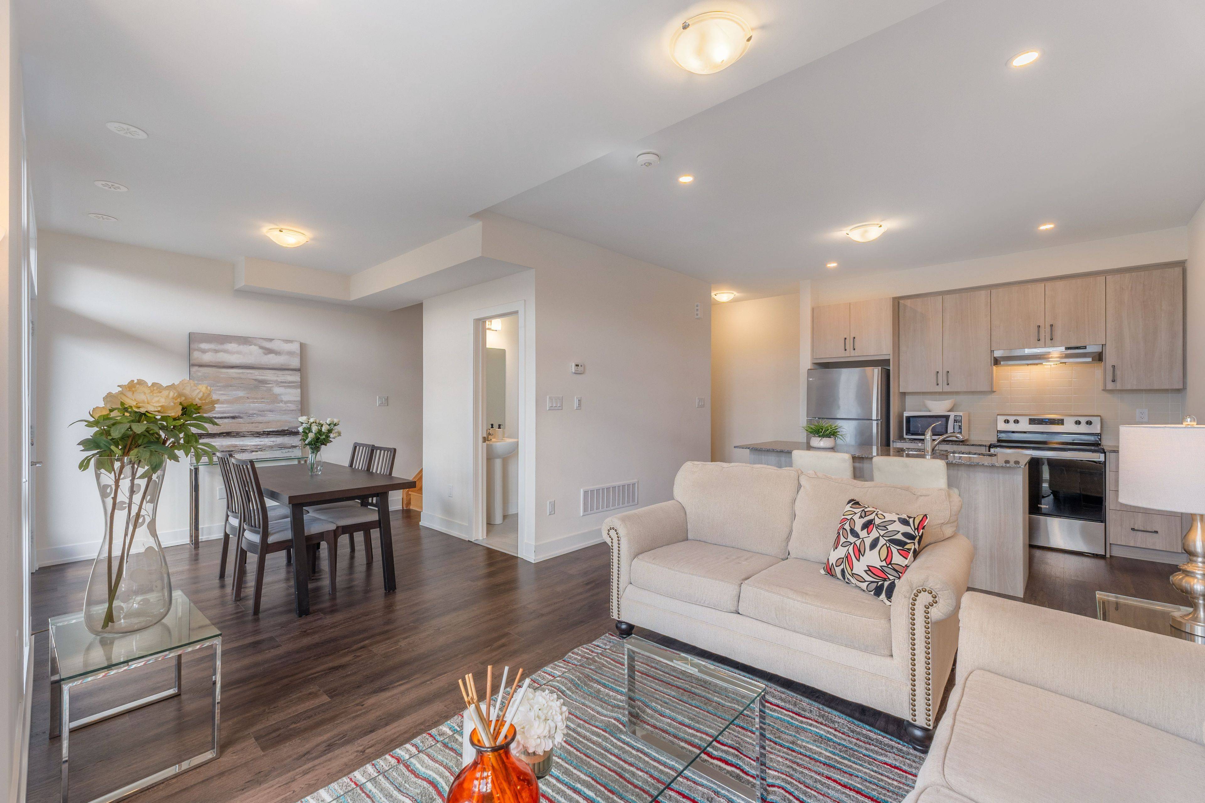 Richmond Hill, ON L4E 1J4,7 Phelps LN #16