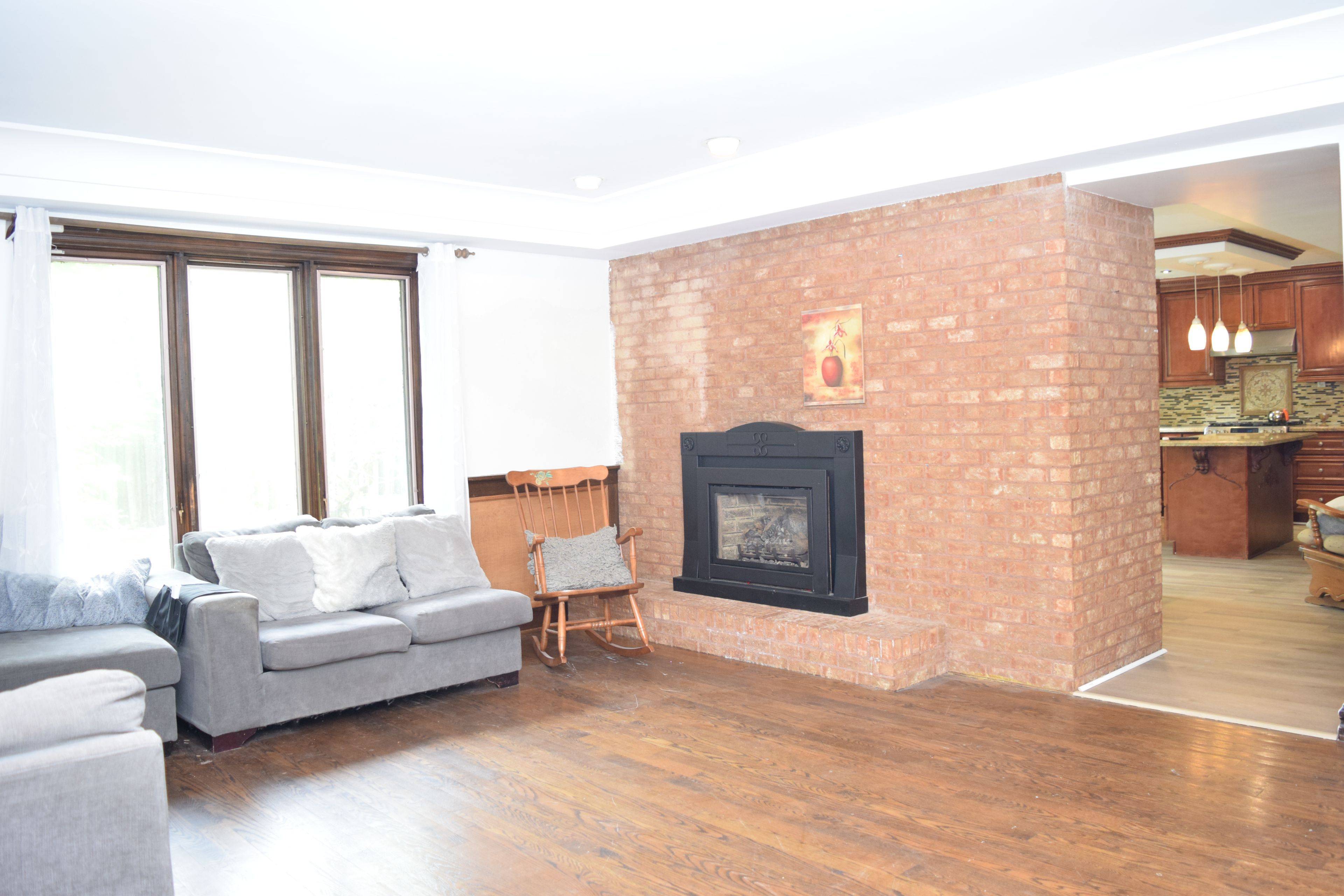 Richmond Hill, ON L4C 3T7,96 Pemberton RD