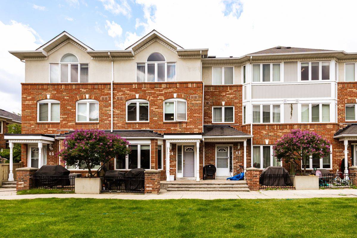 18 Clark AVE W #64, Vaughan, ON L4J 8H1