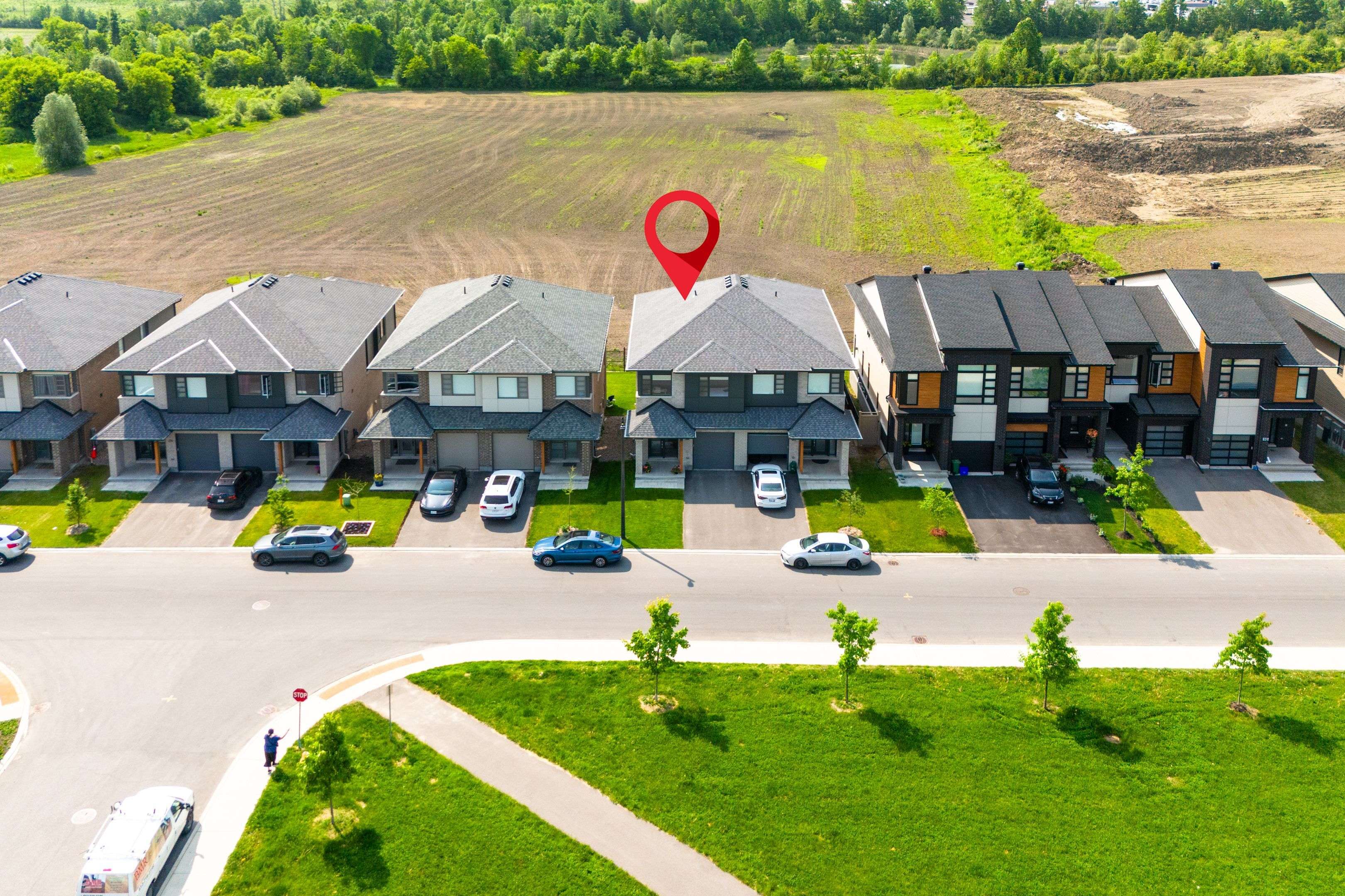 Leitrim, ON K1T 0T4,244 Shuttleworth DR