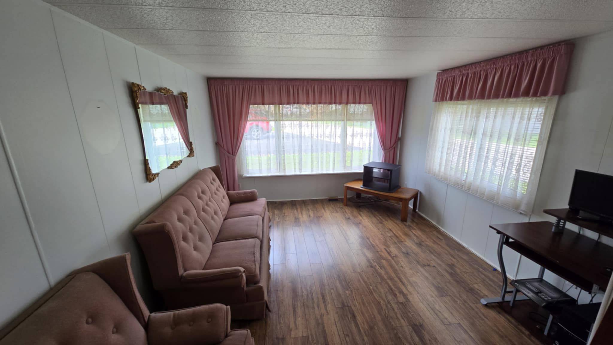 Elizabethtown-kitley, ON K6V 7B5,1871 Oxford AVE #15