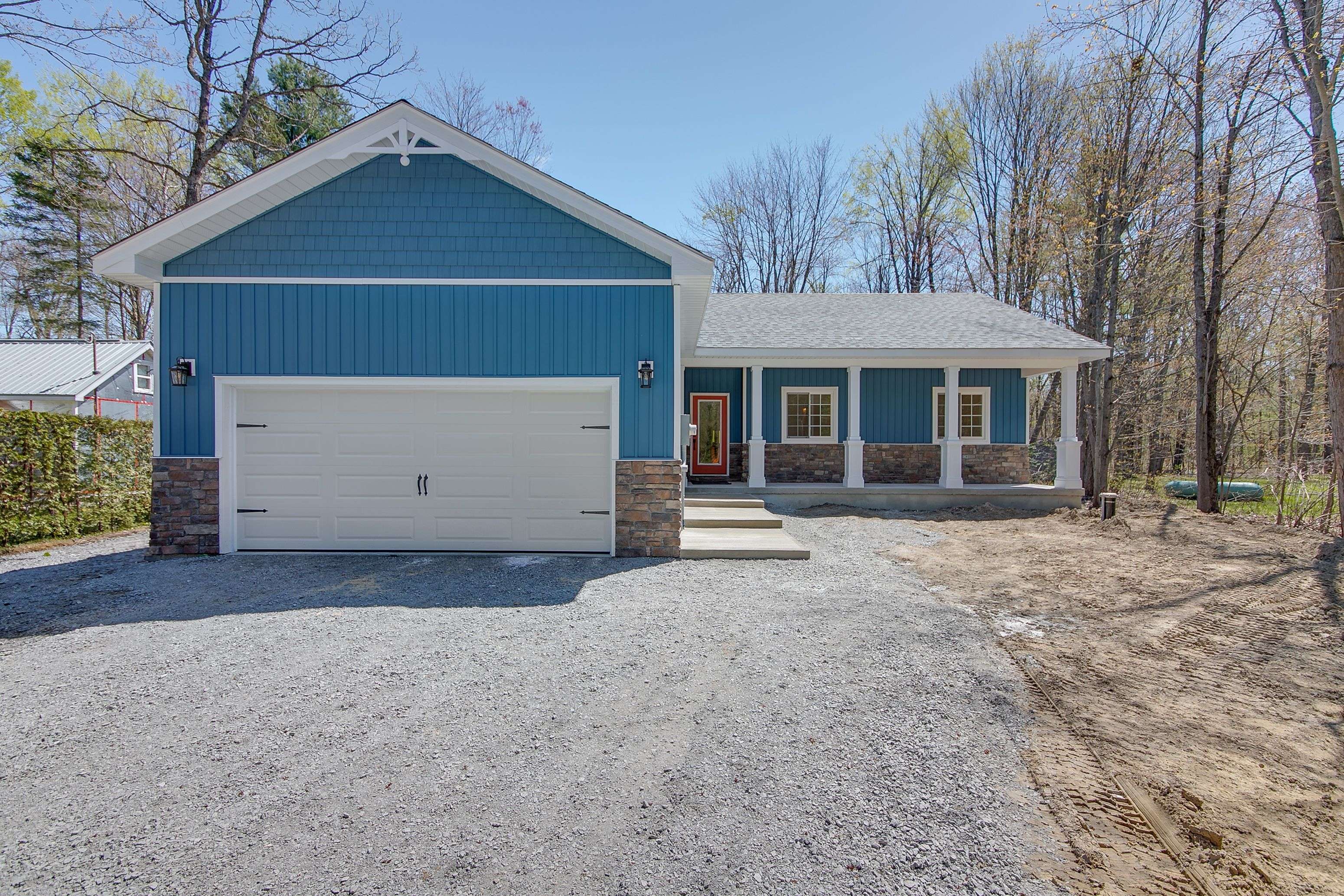 26 MCLEISH DR, Kawartha Lakes, ON L0K 1W0