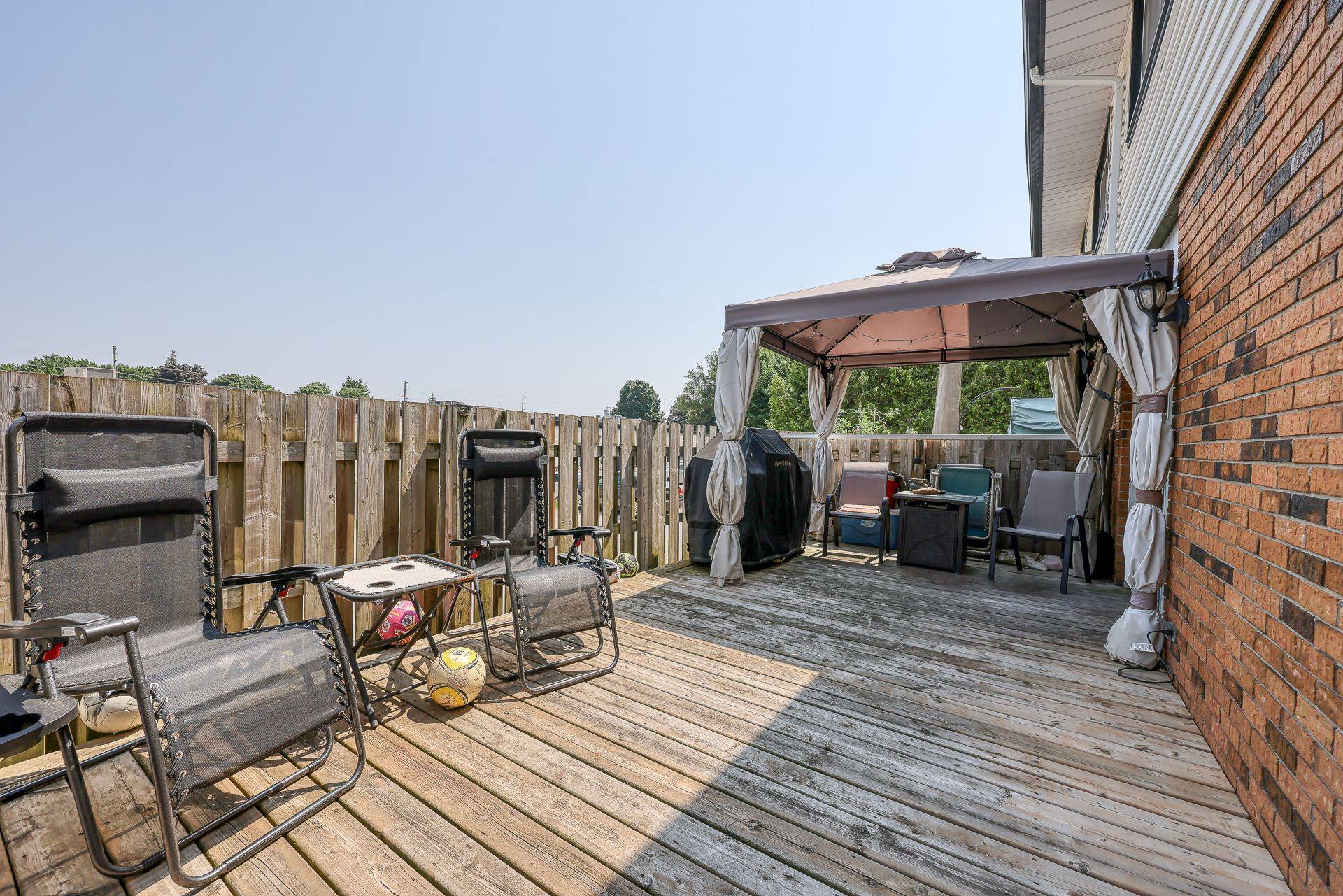 Tillsonburg, ON N4G 4K7,15 Devonshire AVE #7