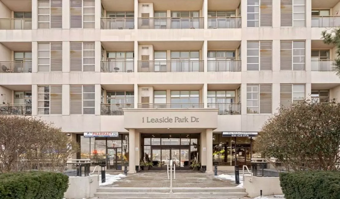 Toronto C11, ON M4H 1R1,1 Leaside Park DR #615