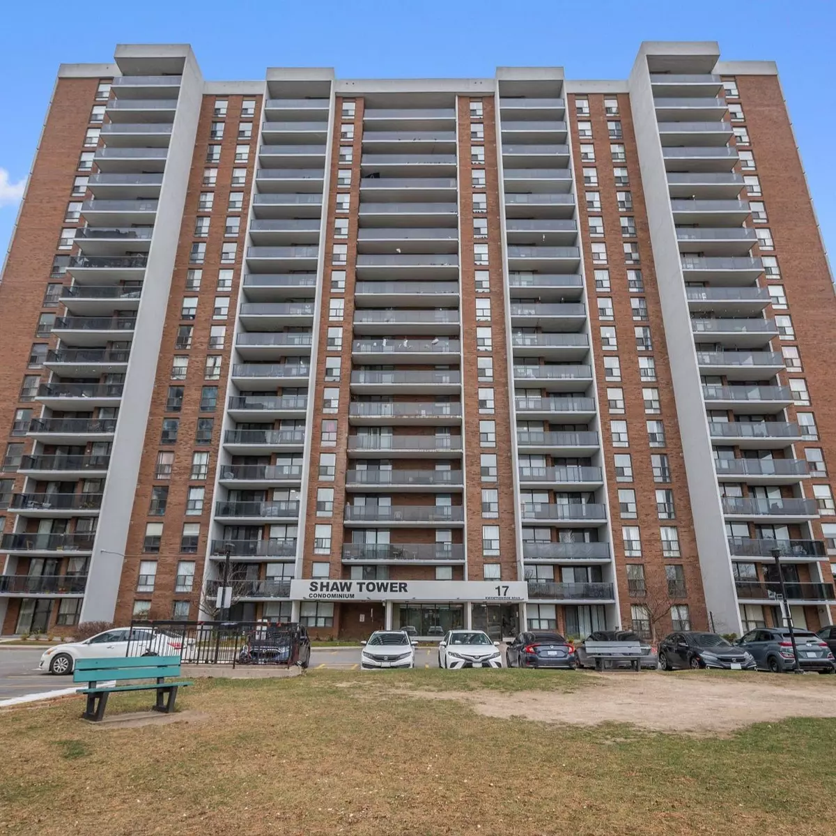 Brampton, ON L6T 3X9,17 Knightsbridge RD #506