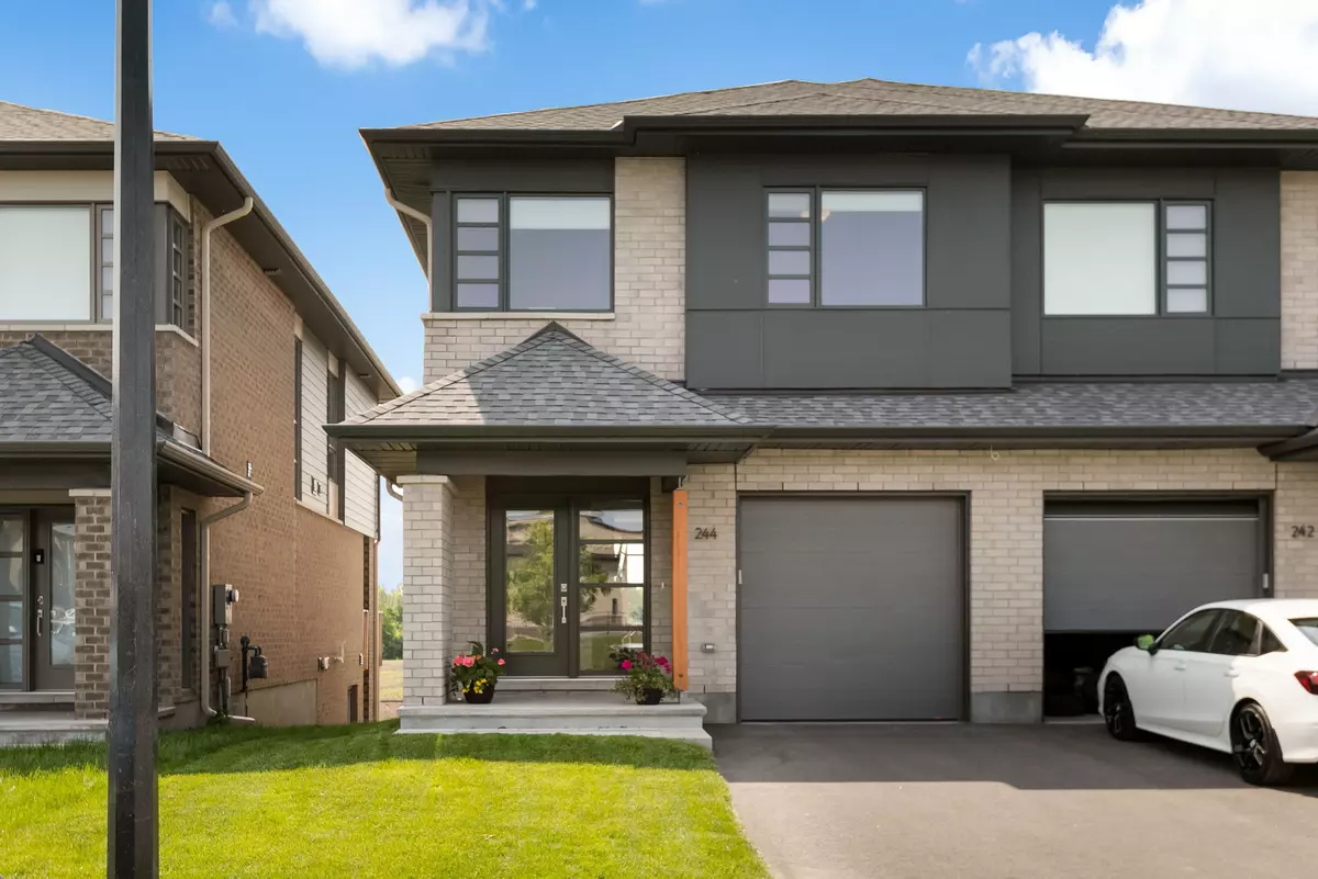 Leitrim, ON K1T 0T4,244 Shuttleworth DR