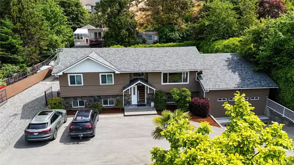 4767 Cordova Bay Rd, Saanich, BC V8Y 2J7
