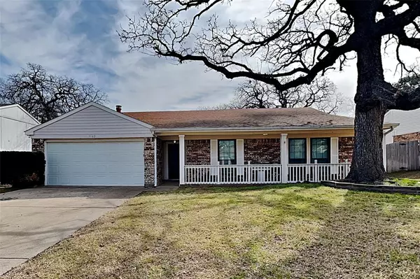 1162 Silverlake Drive,  Grapevine,  TX 76051