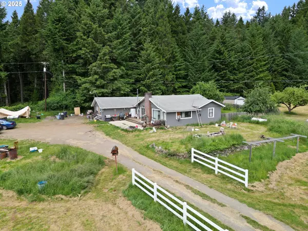 36285 ROW RIVER RD, Cottage Grove, OR 97424