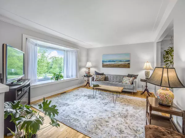 Oshawa, ON L1H 1W2,914 Willowdale AVE