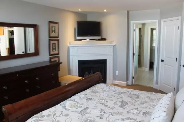Muskoka Lakes, ON P0C 1A0,3876 Muskoka Road 118 RD W #C4 W9