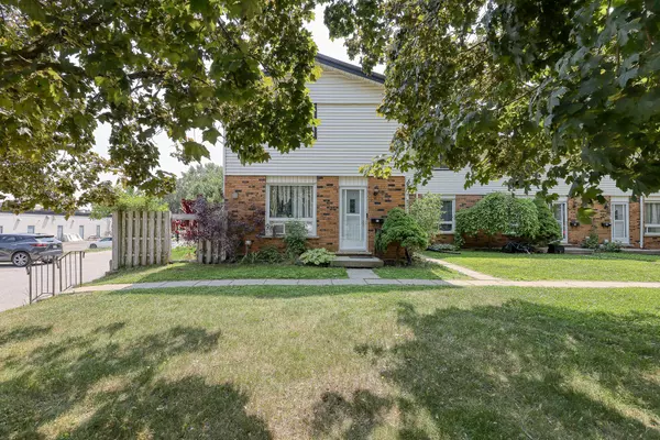 Tillsonburg, ON N4G 4K7,15 Devonshire AVE #7