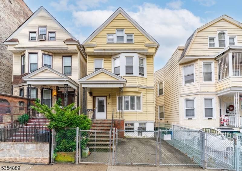27 Lexington Ave, Jersey City, NJ 07304