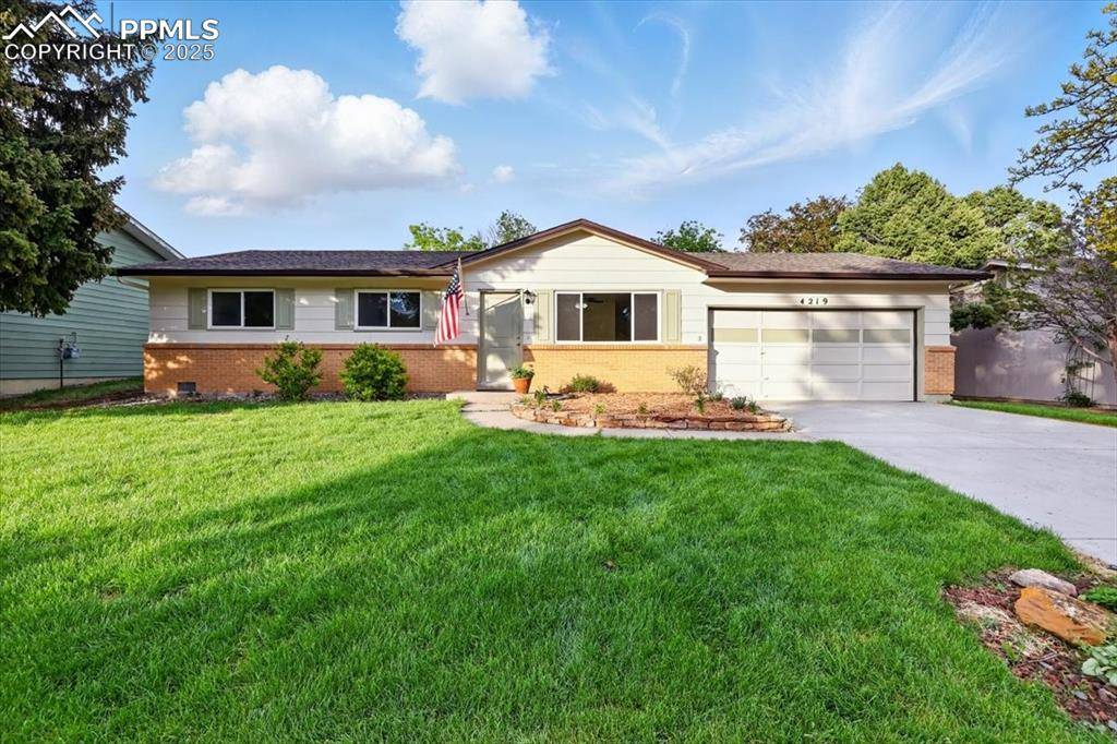 4219 Nottingham PL, Colorado Springs, CO 80907