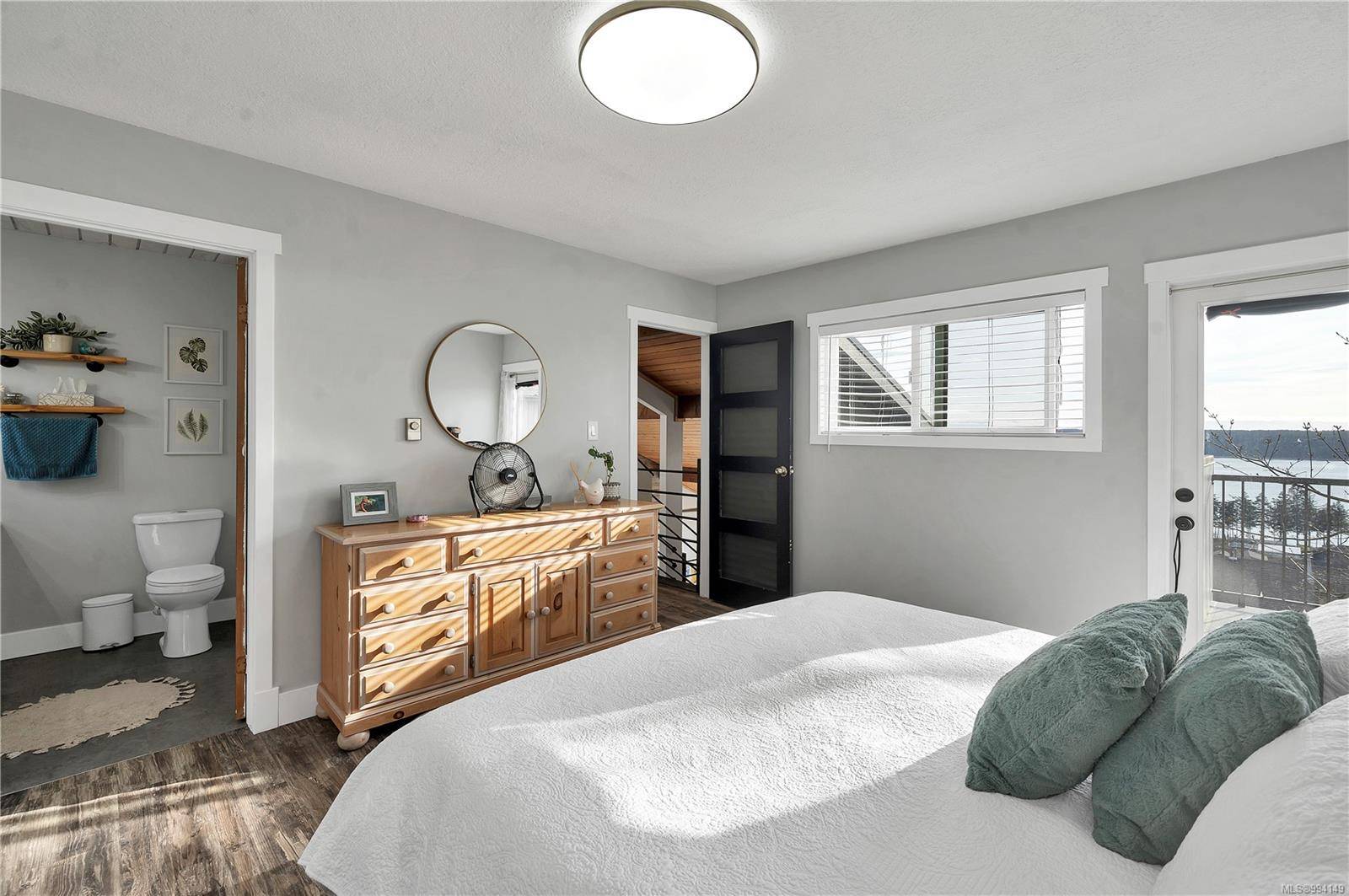 Campbell River, BC V9W 2M9,241 Alder St S