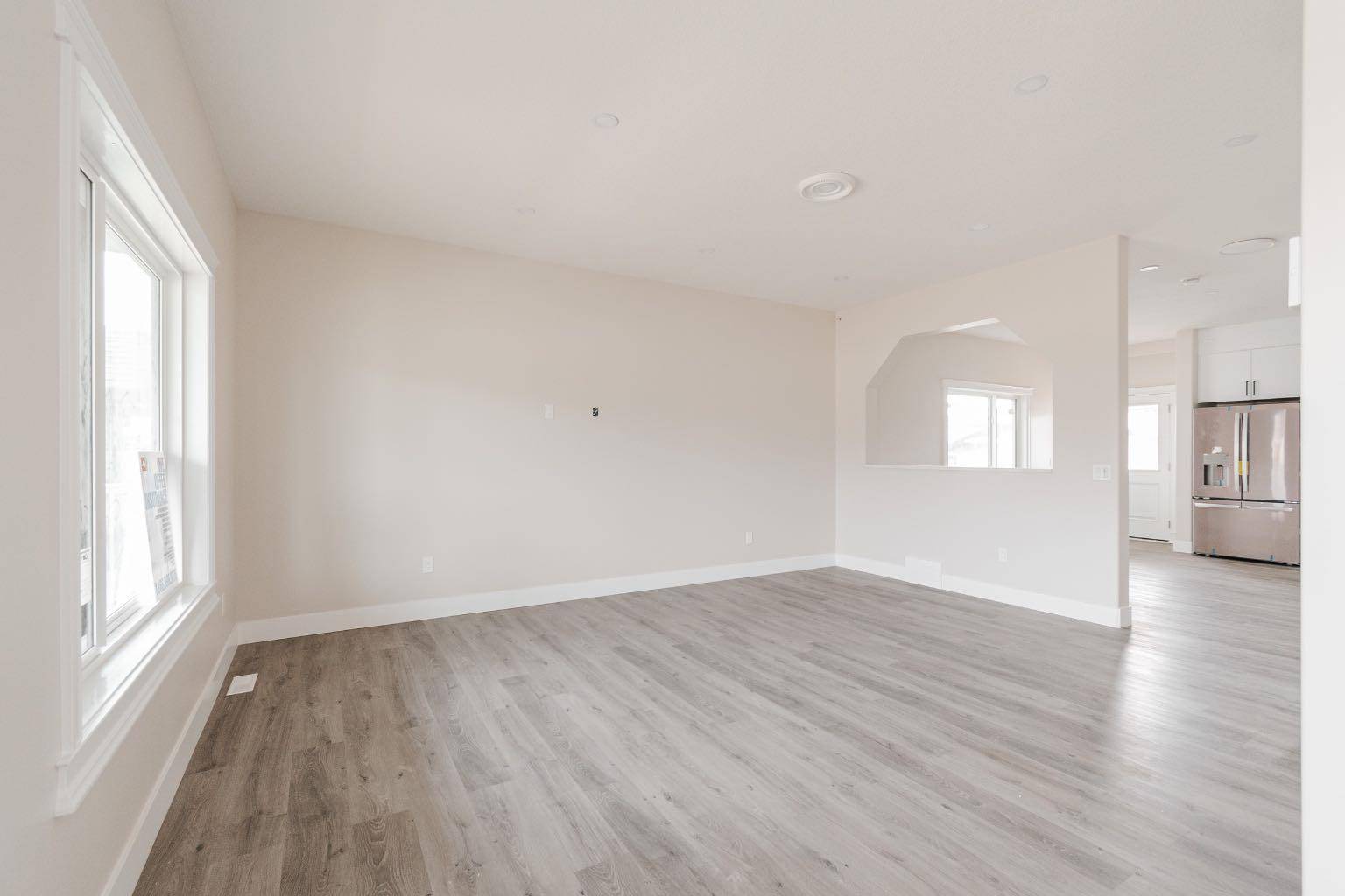 Fort Mcmurray, AB T9K 0W7,255 Prospect DR