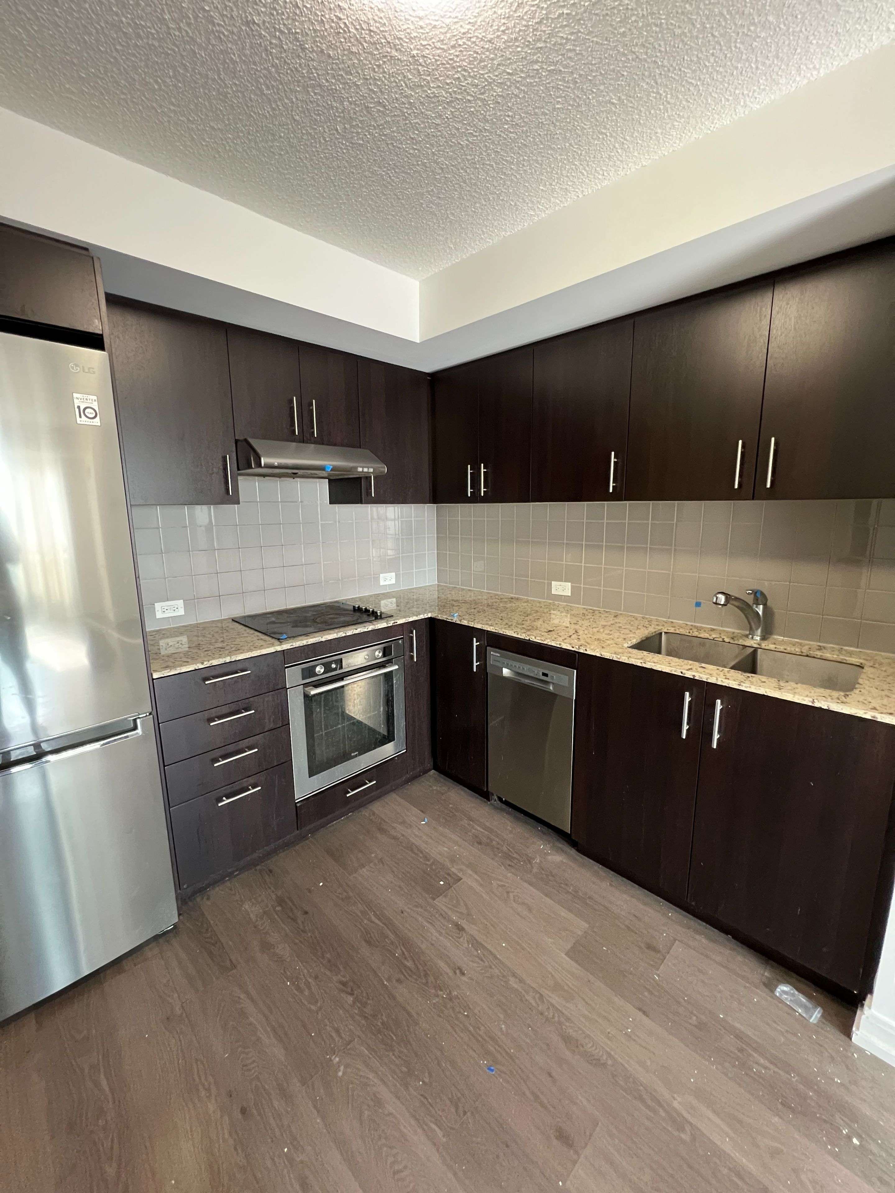 Toronto E07, ON M1S 0L7,255 Village Green SQ #1905