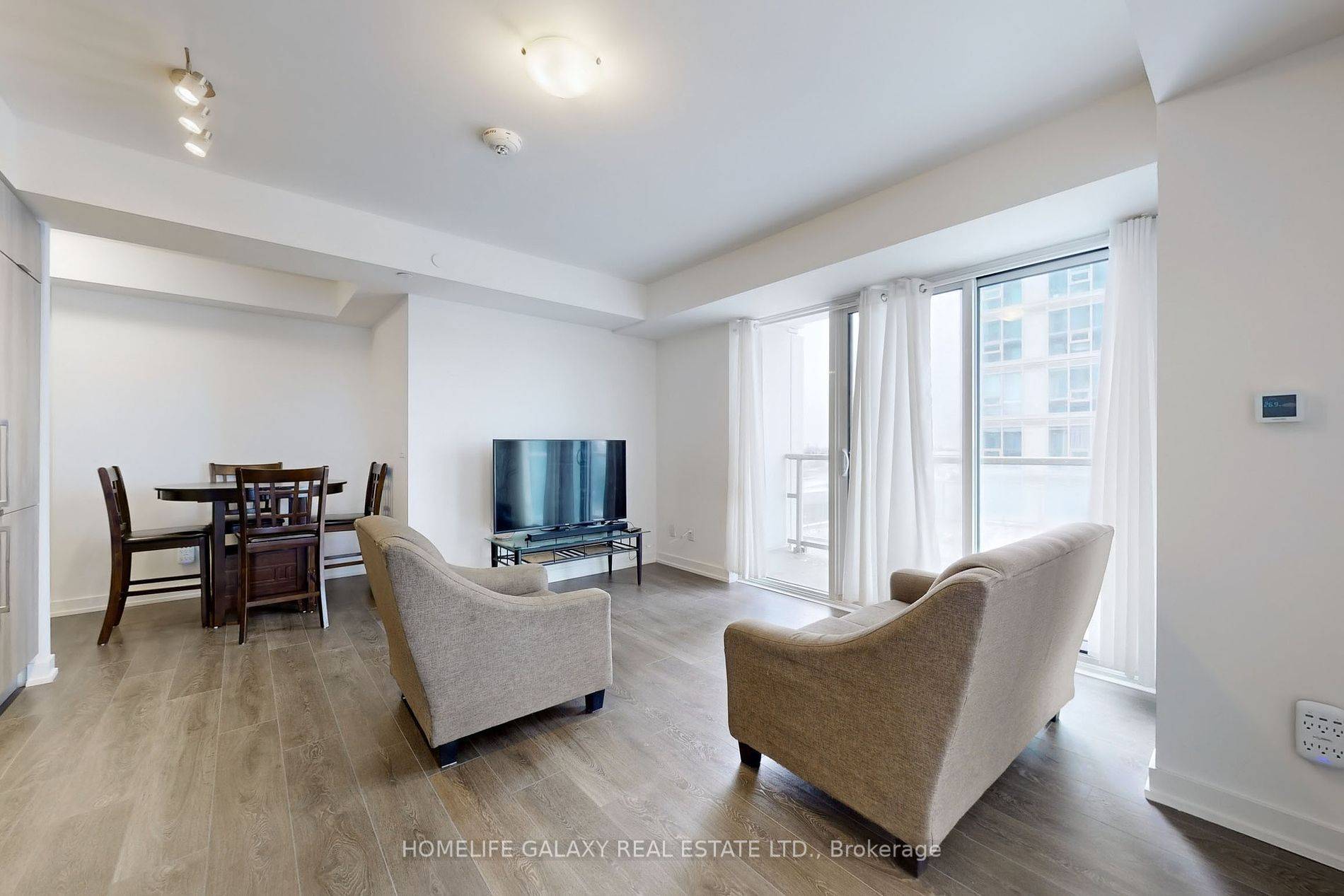 Toronto E07, ON M1T 0B9,2033 Kennedy RD #1003