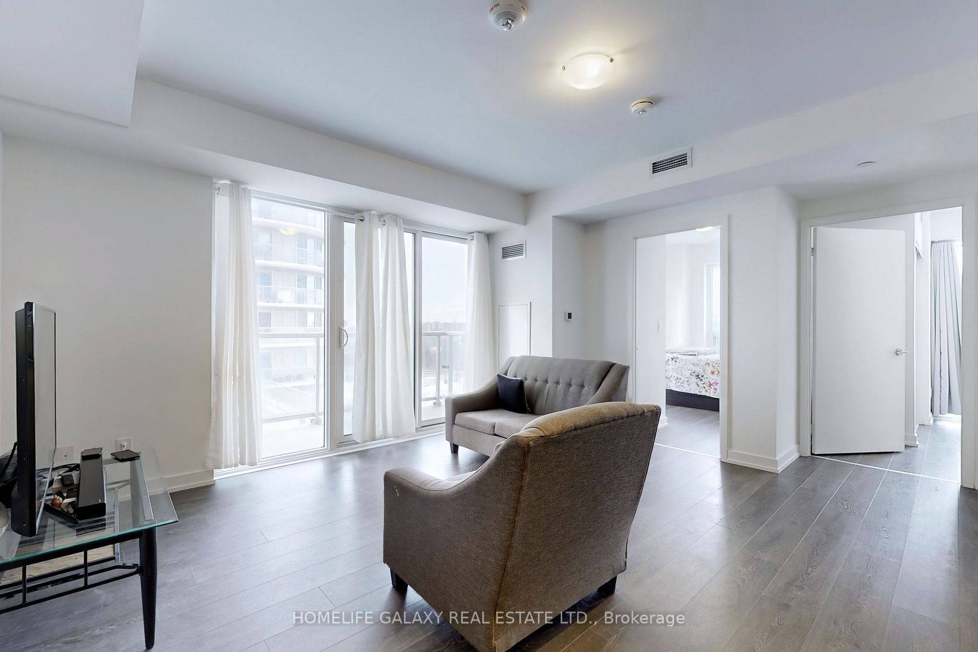 Toronto E07, ON M1T 0B9,2033 Kennedy RD #1003