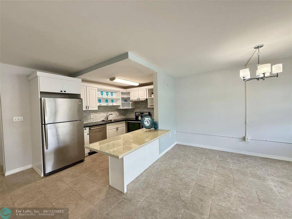 Deerfield Beach, FL 33442,28 Ventnor B  #28