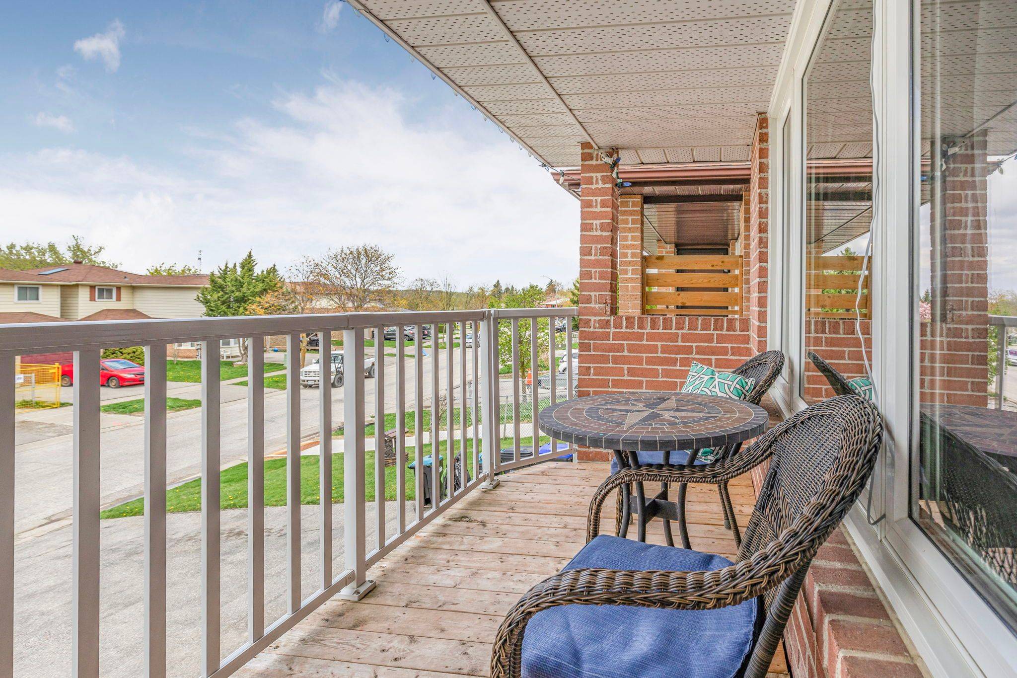 Bradford West Gwillimbury, ON L3Z 2W7,53 Turner CT
