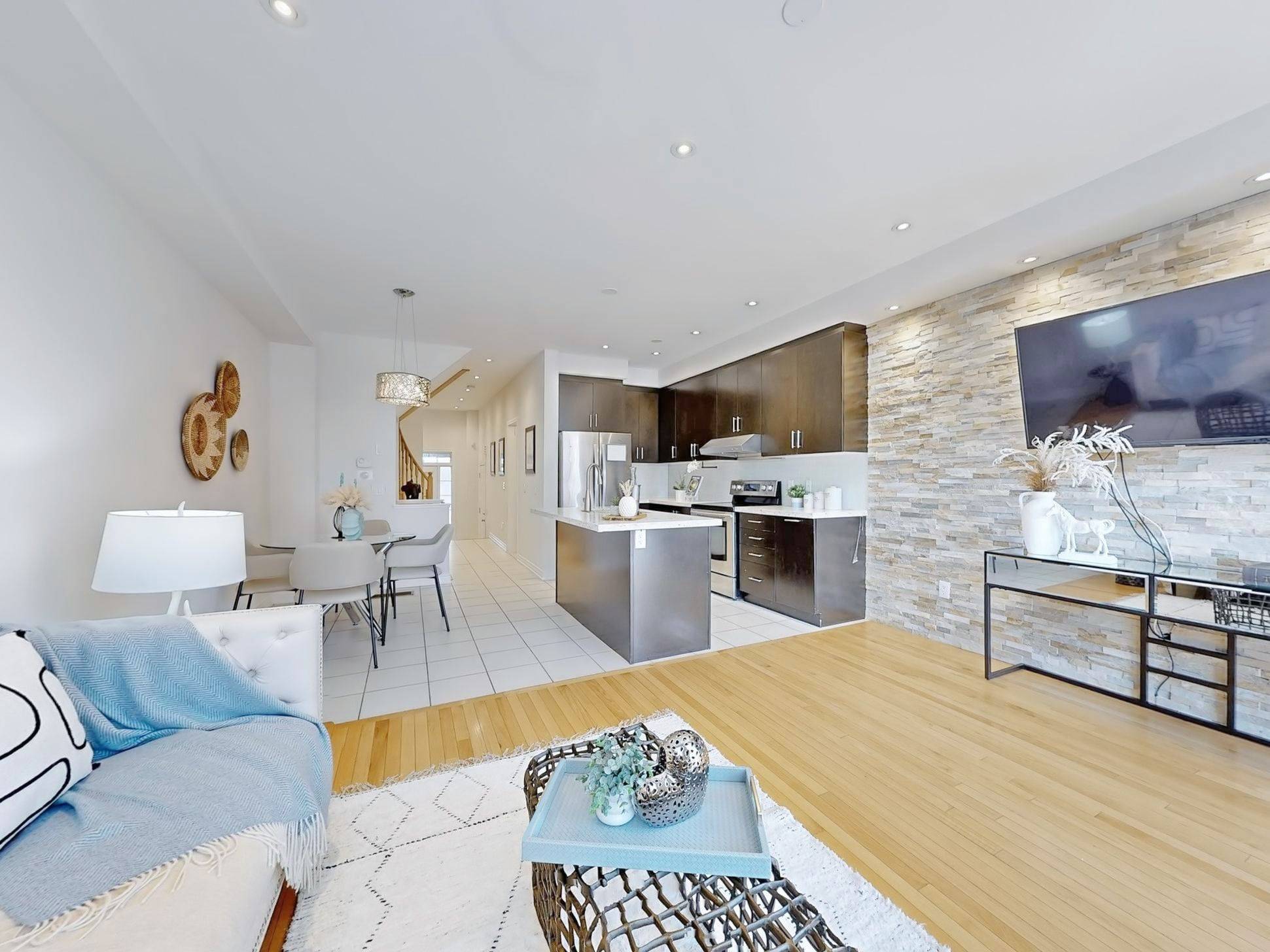 Markham, ON L6E 0R9,144 Memon PL