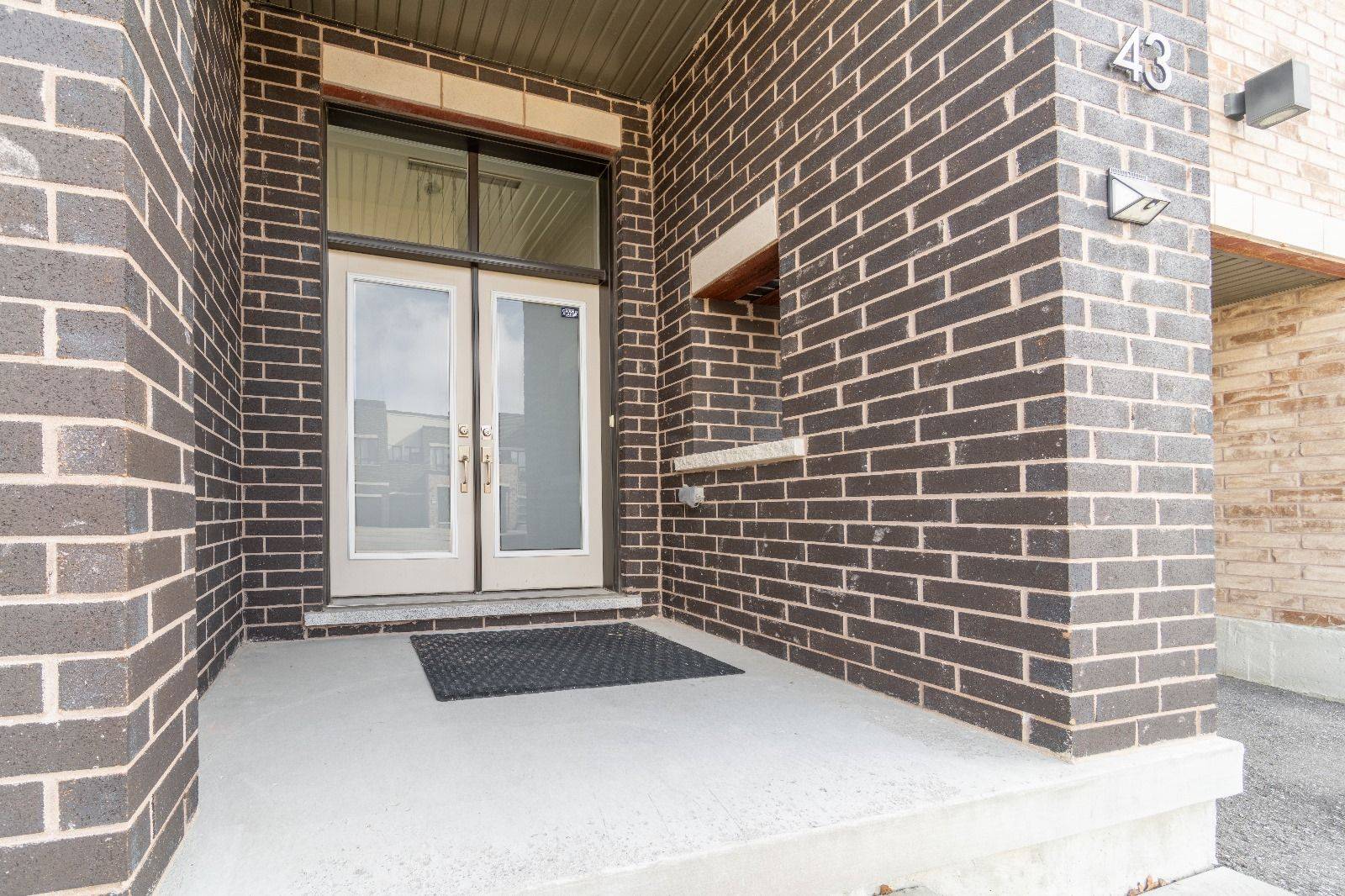 Richmond Hill, ON L4E 0Z2,43 Dariole DR