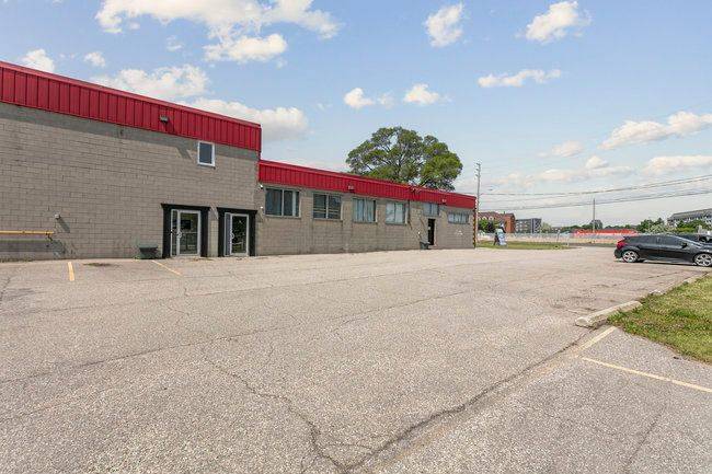 Mississauga, ON L5J 2M4,2100 South Sheridan WAY