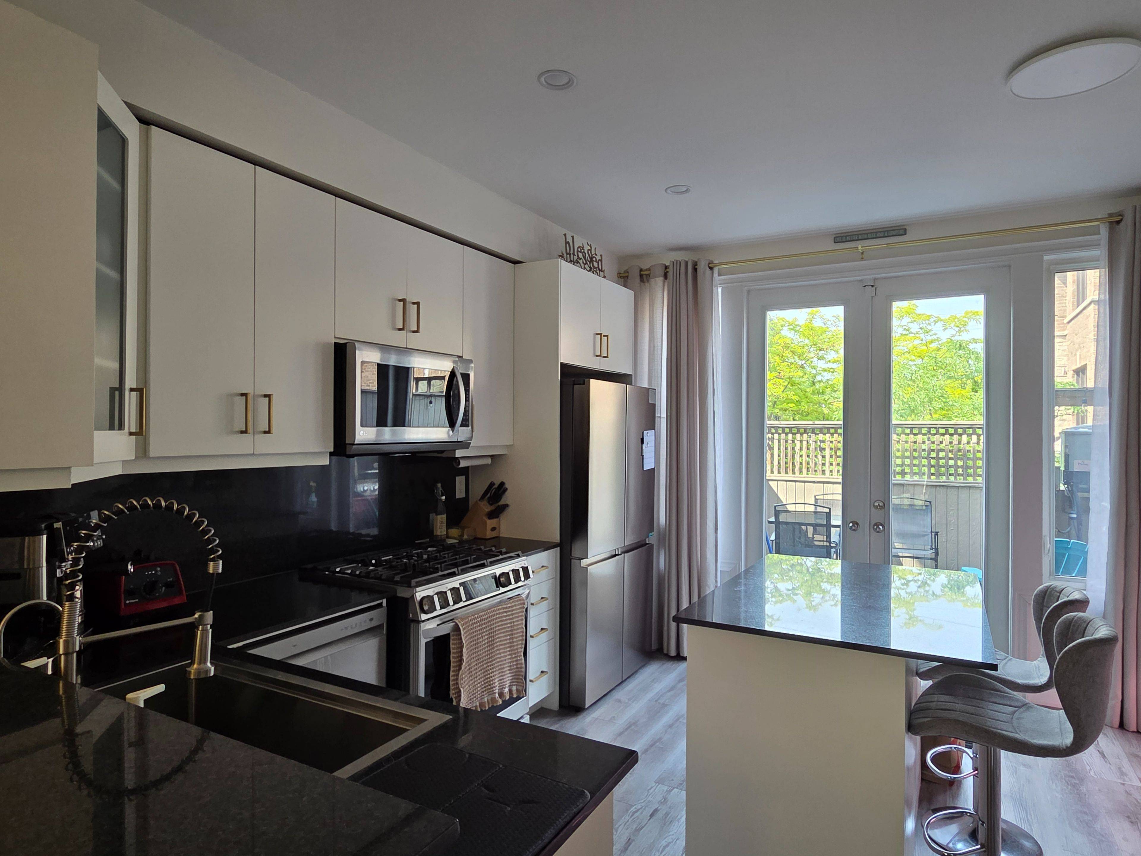 Mississauga, ON L4X 0A3,1812 Burnhamthorpe RD E #76