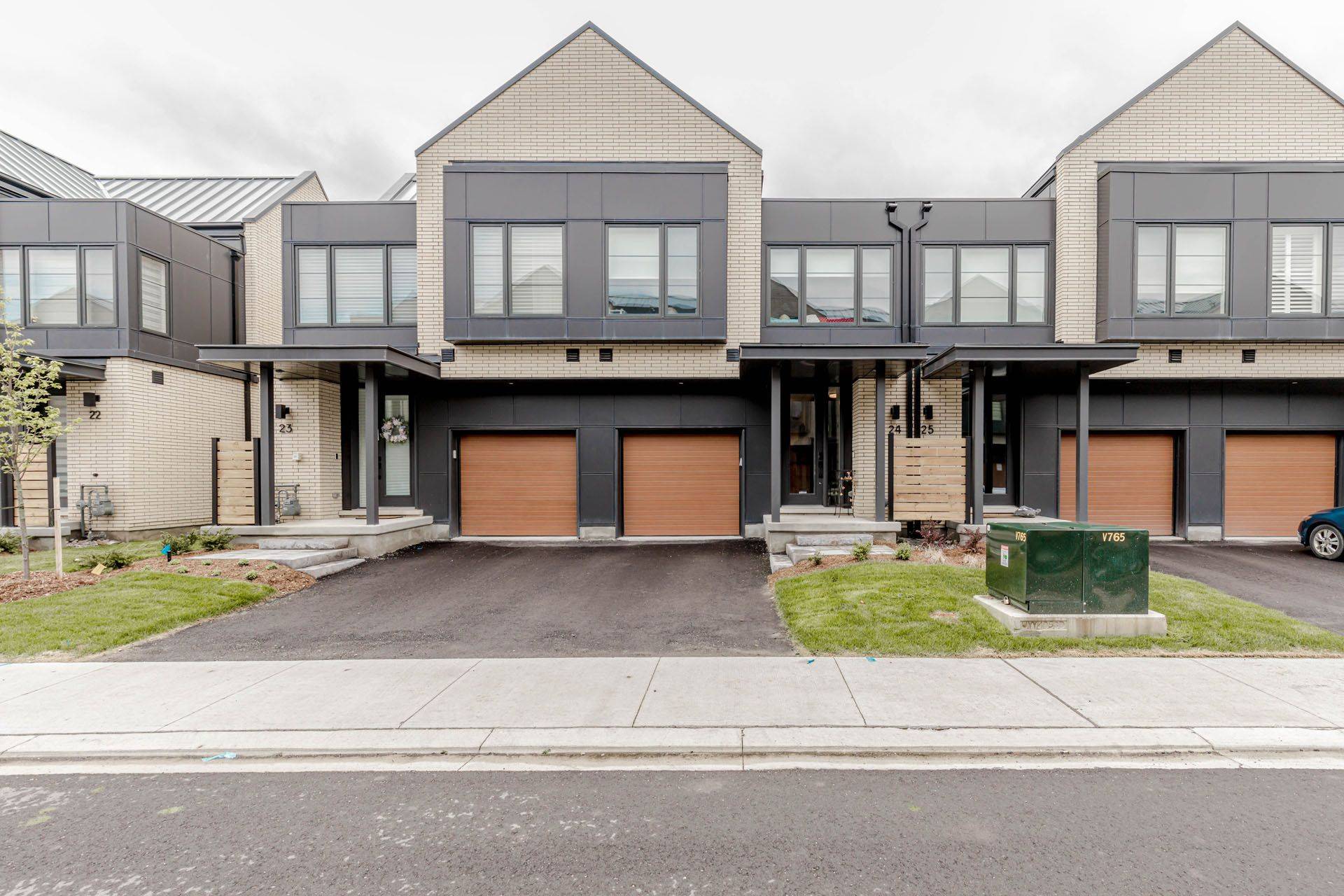 2273 Turnberry RD #24, Burlington, ON L7M 4Y4