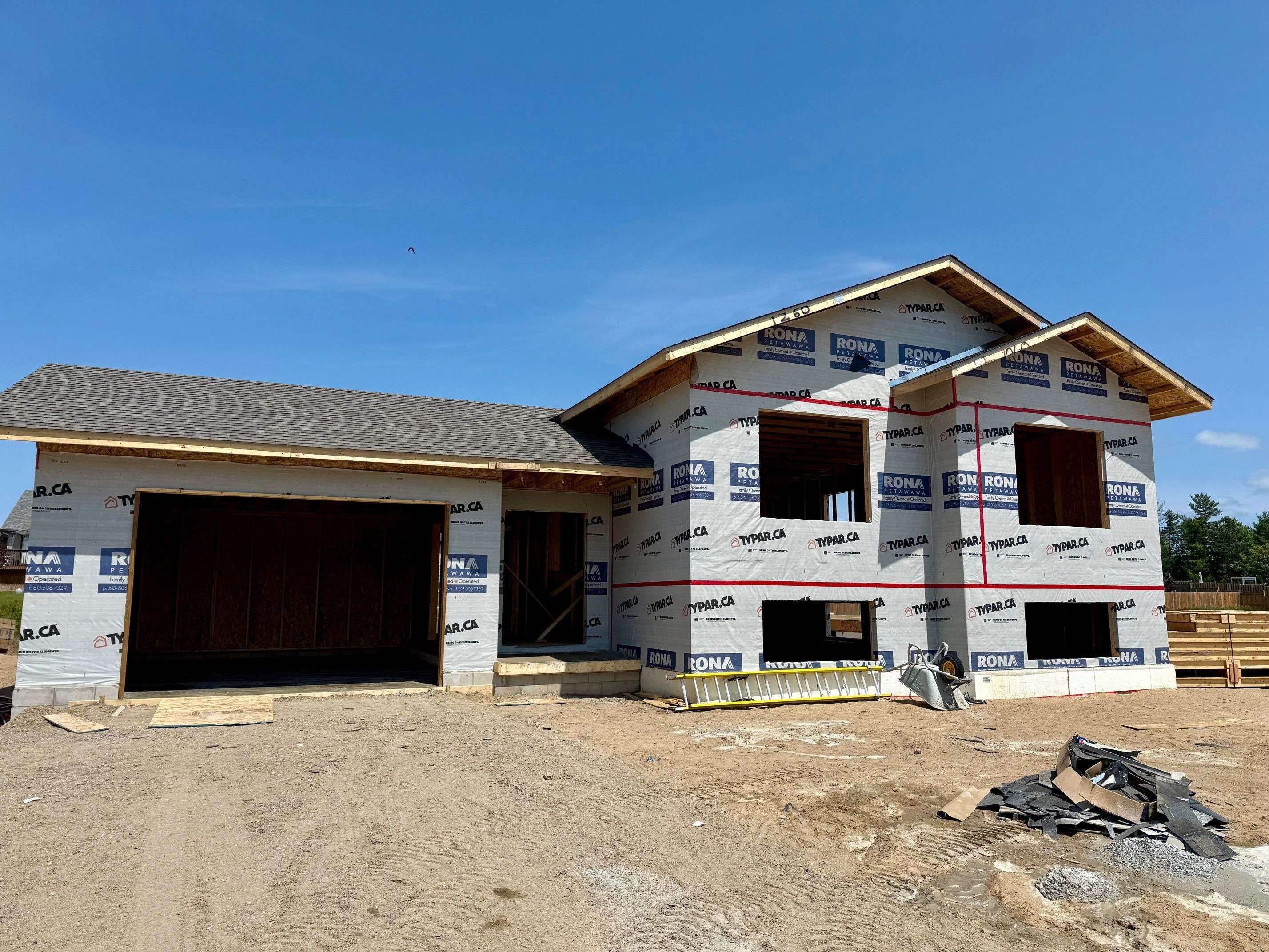 21 Jade AVE, Petawawa, ON K8H 0E5