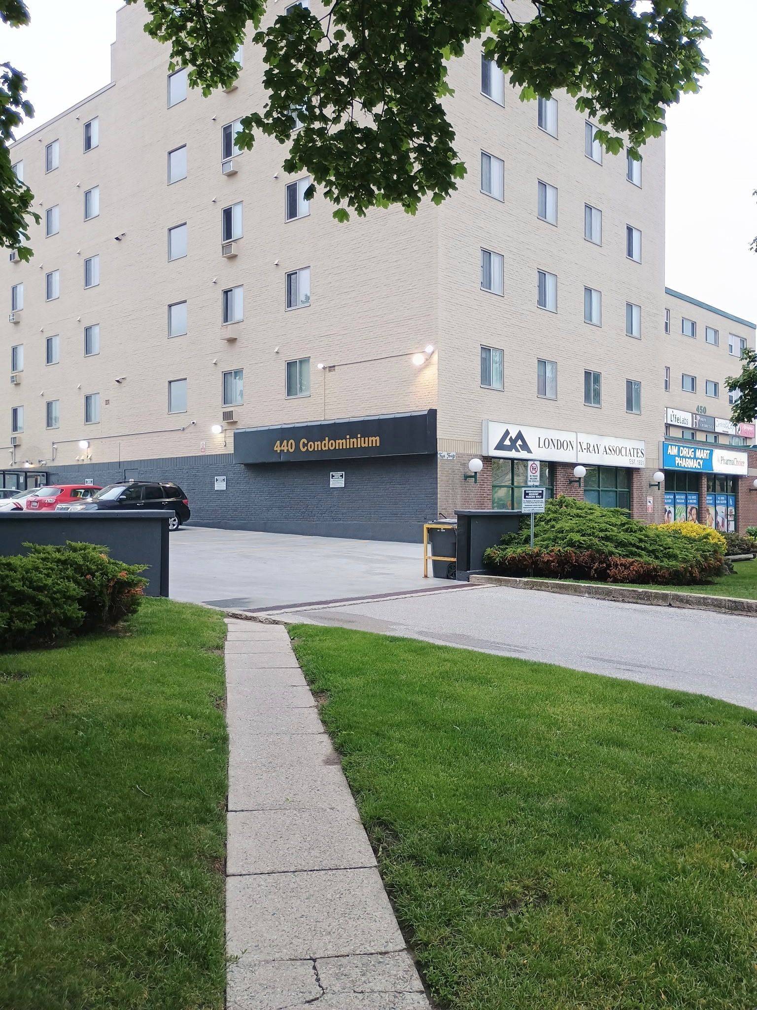 440 Central AVE E #404, London East, ON N6B 2E5