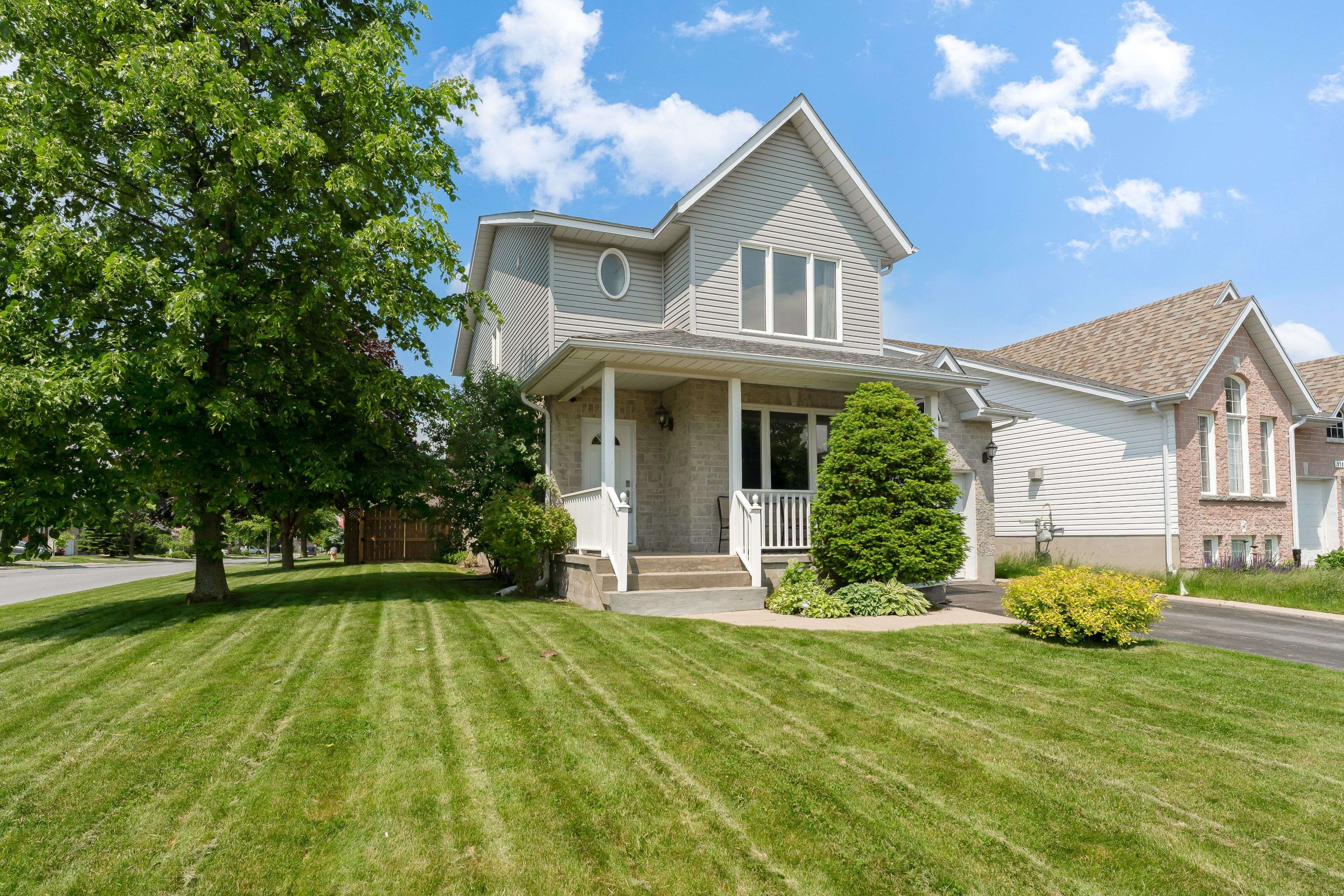 Kingston, ON K7K 7H7,916 Rainbow CRES